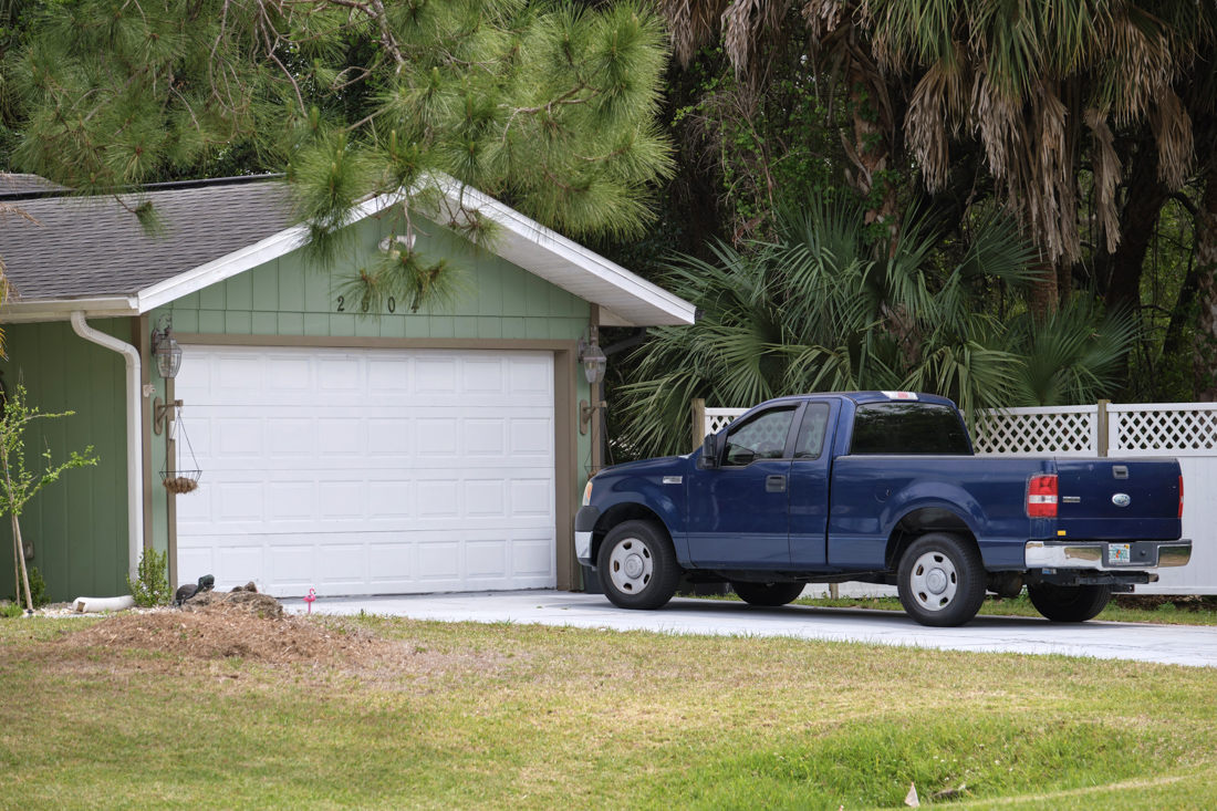 Residential home with modern garage door